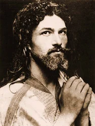 Autorretrato de Barón Wilhelm von Gloeden (1856 – 1931) como Jesucristo, c.1890
